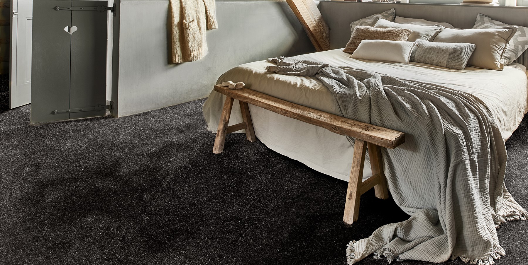 Ковровая плитка Bonkeel Crixus цвет 99 750×280×14,5 фото в интерьере